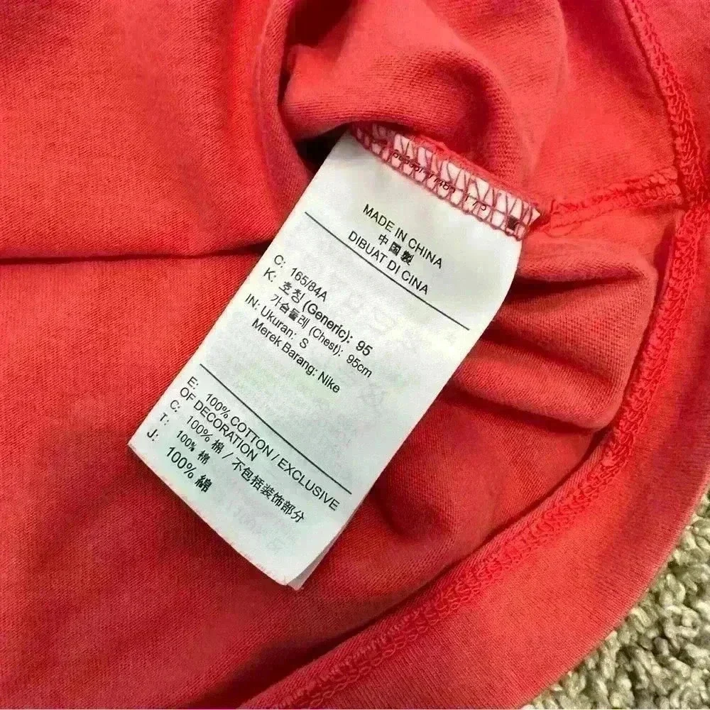 Jordan Air Essentials T-Shirt standard small red MJ signature Rare! Basketball